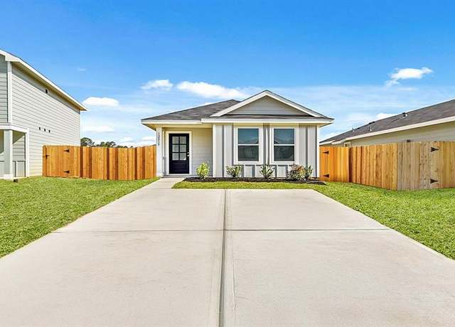 Property at 12015 William Trails Cir, Willis, TX 77378, 3 beds, 2 baths
