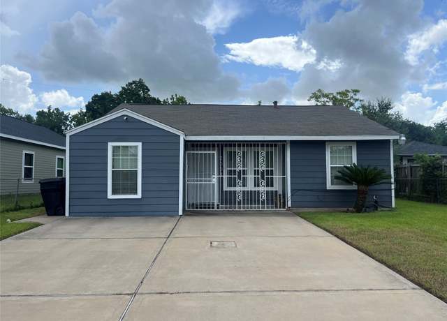 Property at 7001 Kassarine Pass, Houston, TX 77033, 3 beds, 1 bath