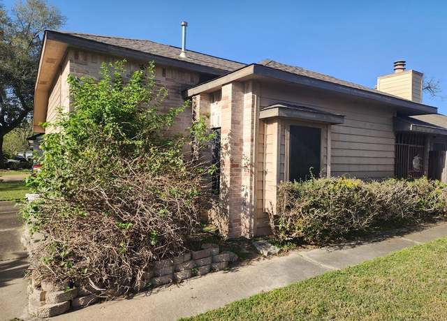Property at 8718 Roaring Point Dr, Houston, TX 77088, 2 beds, 2 baths