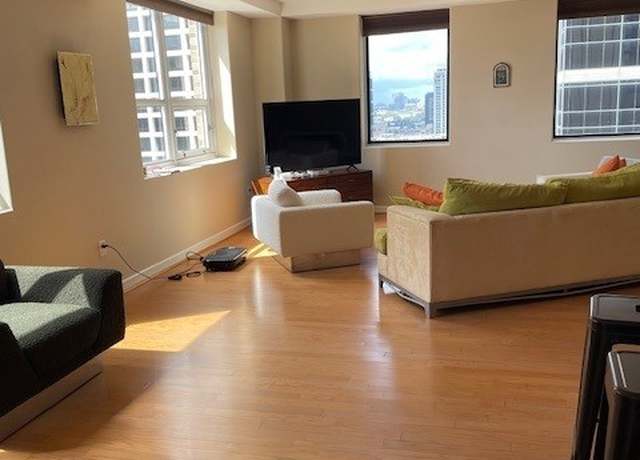 Property at 914 Main St #1504, Houston, TX 77002, 1 bed, 1.5 baths