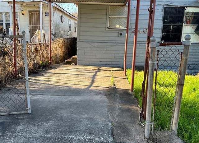 Property at 2406 Delano St, Houston, TX 77004, 2 beds, 1 bath