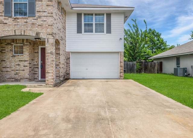 Property at 3807 Meadow View Dr, College Station, TX 77845, 4 beds, 2.5 baths