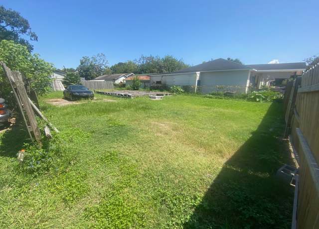 Property at 9223 E Avenue P, Houston, TX 77012