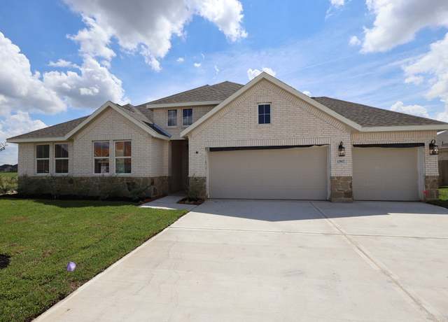 Property at 12907 Old Fashion Cir, Mont Belvieu, TX 77535, 4 beds, 2 baths