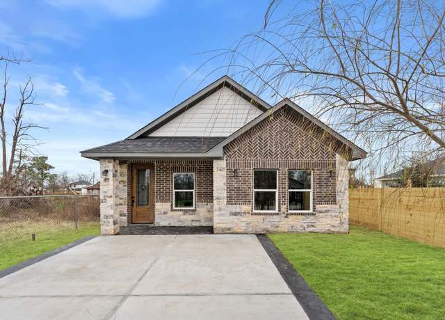 Property at 7926 Tate St, Houston, TX 77028, 3 beds, 2 baths