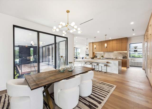 Property at 507 Wilmington Dr, Bellaire, TX 77401, 5 beds, 5 baths