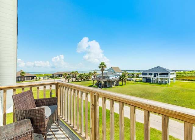 Property at 159 Doubloon Dr, Freeport, TX 77541, 4 beds, 3 baths