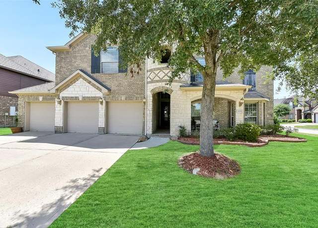 Property at 2102 Asbury Ct, Pearland, TX 77581, 5 beds, 4 baths