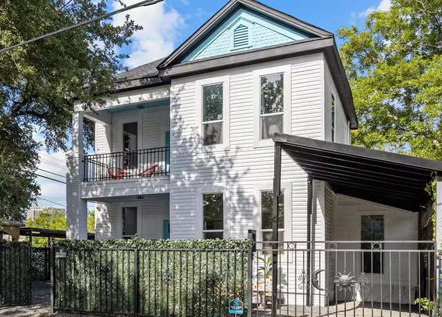 Property at 1015 Brooks St, Houston, TX 77009, 10 beds, 9 baths