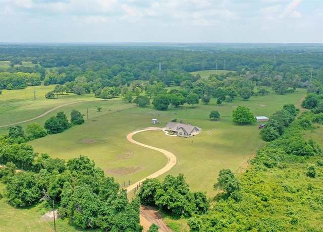 Property at 6200 Palm Rd, Cat Spring, TX 78933, 3 beds, 2 baths
