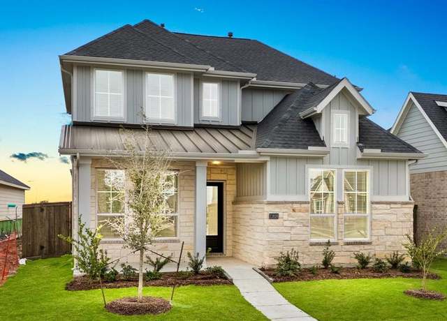Property at 11818 North Pavillion Dr, Mont Belvieu, TX 77523, 3 beds, 2.5 baths