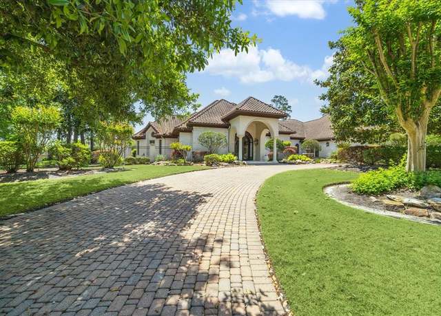 Property at 25 Kings Lake Estates Blvd, Humble, TX 77346, 5 beds, 5.5 baths