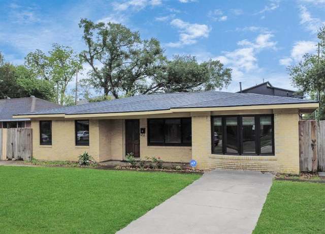 Property at 4821 Viking Dr, Houston, TX 77092, 4 beds, 3 baths