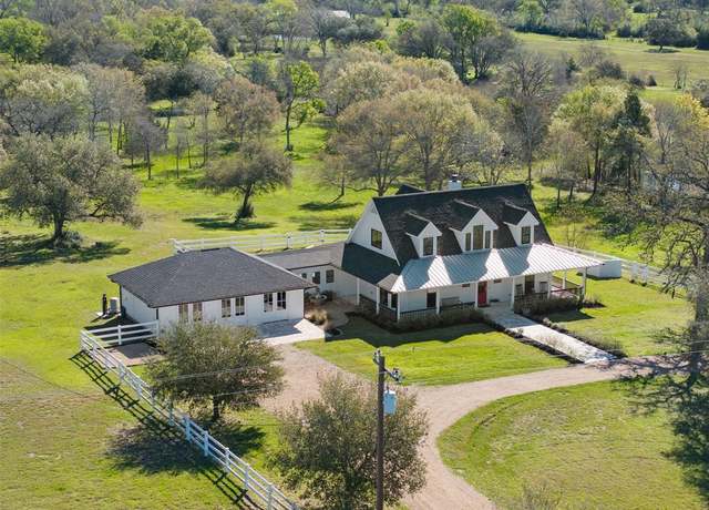 Property at 150 Rek Hill Rd, Fayetteville, TX 78940, 4 beds, 3.5 baths