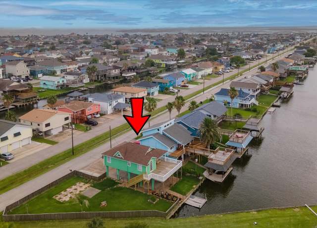 Property at 286 Ling St, Bayou Vista, TX 77563, 2 beds, 1.5 baths