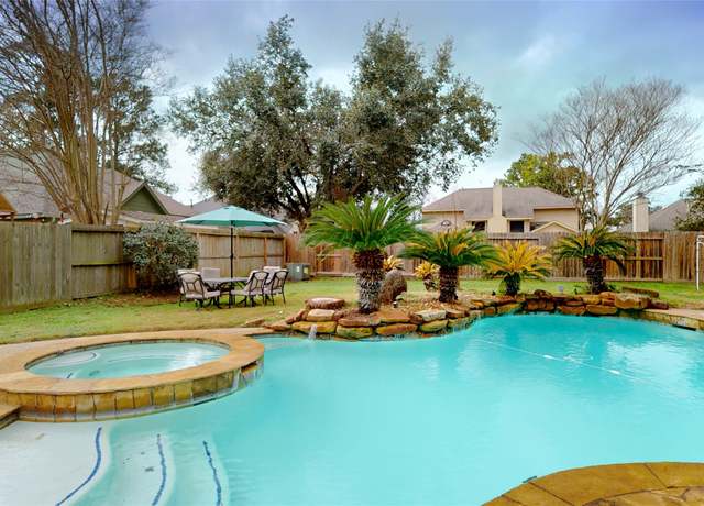 Property at 21419 Hannover Estates Dr, Spring, TX 77388, 3 beds, 2.5 baths