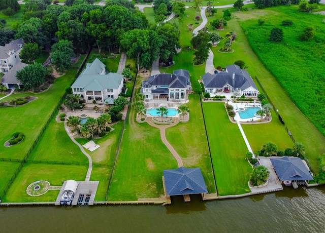 Property at 18752 Palm Beach Blvd, Montgomery, TX 77356, 5 beds, 4 baths