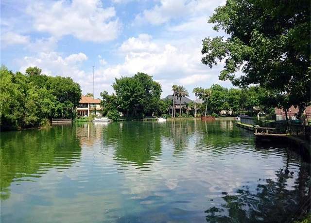 Property at 2807 Peninsulas Dr, Missouri City, TX 77459