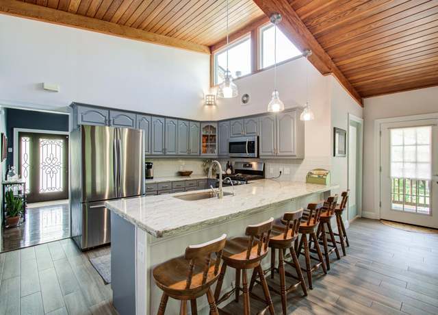 Property at 15708 Acapulco Dr, Jersey Village, TX 77040, 3 beds, 2 baths