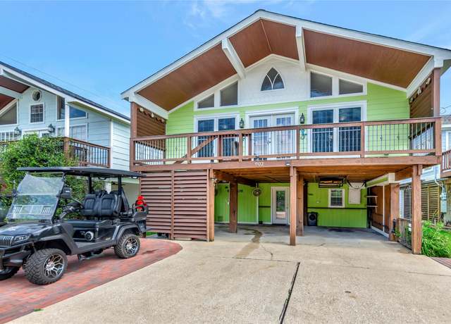 Property at 902 Grove Rd, Clear Lake Shores, TX 77565, 2 beds, 2 baths