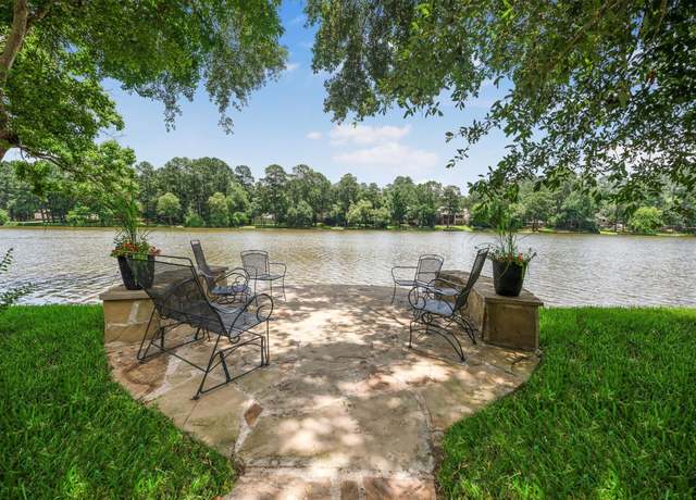 Property at 2217 Azalea Cir, Huntsville, TX 77340, 3 beds, 2 baths