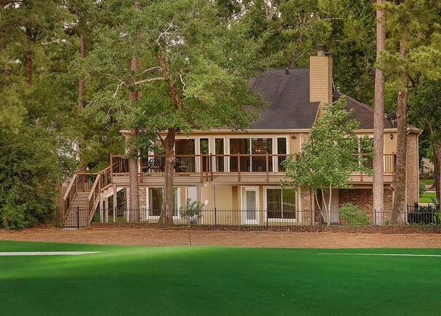 Property at 106 S Timber Top Dr, The Woodlands, TX 77380, 4 beds, 2.5 baths