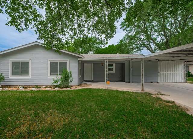 Property at 1402 W Norris, El Campo, TX 77437, 3 beds, 2 baths