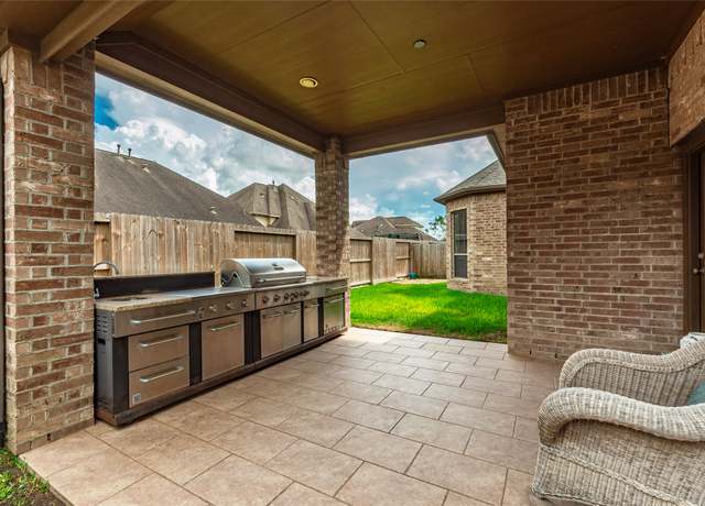 Property at 24211 Bella Florence Dr, Richmond, TX 77406, 3 beds, 2.5 baths