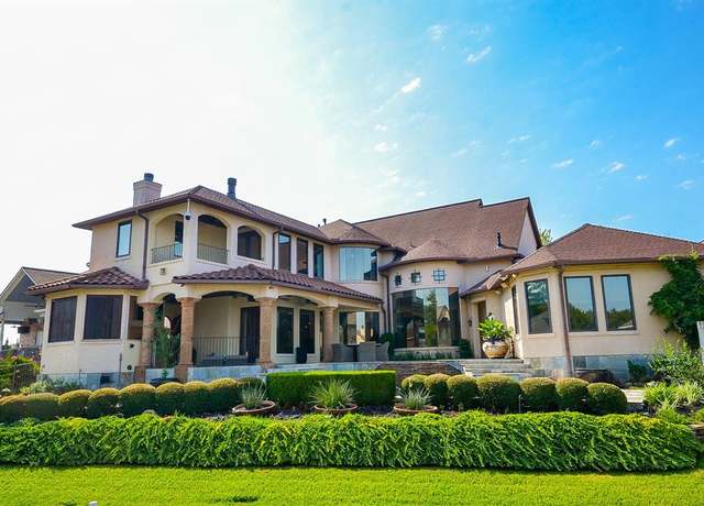 Property at 12316 Oak Bend Cir, Conroe, TX 77304, 4 beds, 3.5 baths