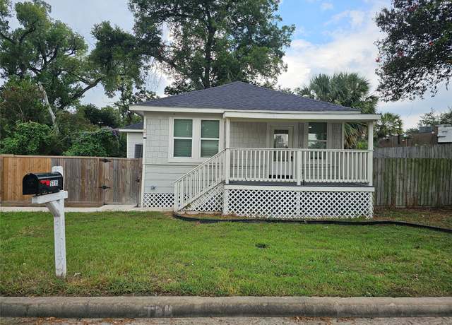 Property at 5715 Enid St, Houston, TX 77009, 3 beds, 2 baths