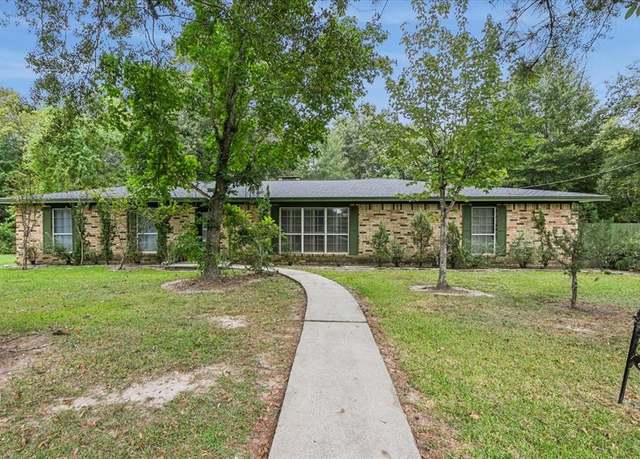 Property at 3301 Pelican St, Orange, TX 77630, 3 beds, 2 baths