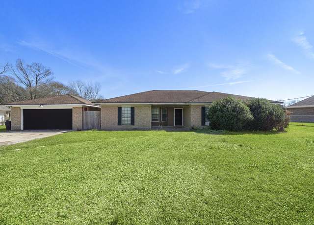 Property at 7009 Avenue N, Santa Fe, TX 77510, 3 beds, 2 baths