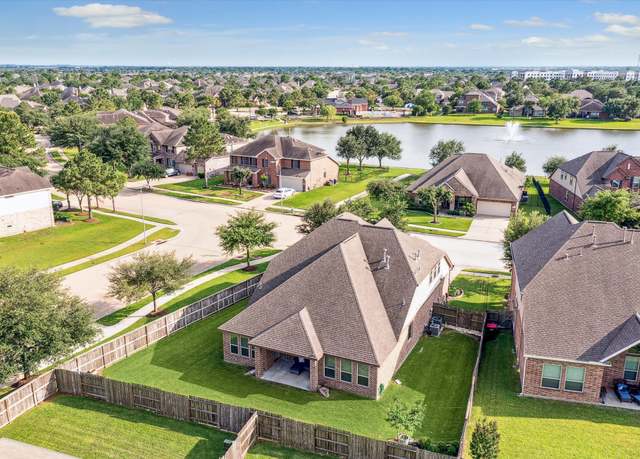 Property at 19427 Stanton Lake Dr, Cypress, TX 77433, 3 beds, 3 baths