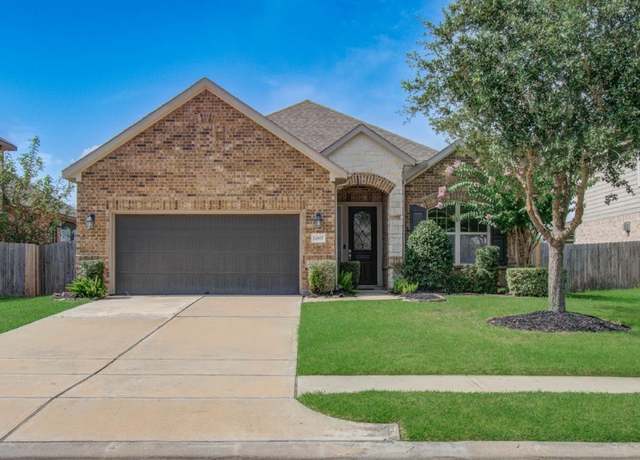 Property at 12807 Southern Oaks Lndg, Pearland, TX 77584, 4 beds, 2 baths