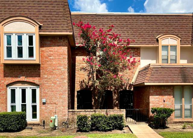 Property at 2907 Nottingham Ln, Missouri City, TX 77459, 4 beds, 3 baths