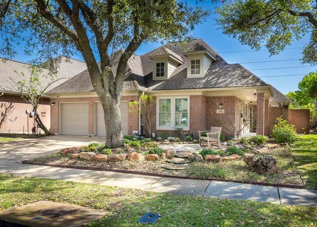 Property at 13923 Carriage Walk Ln, Houston, TX 77077, 3 beds, 2.5 baths