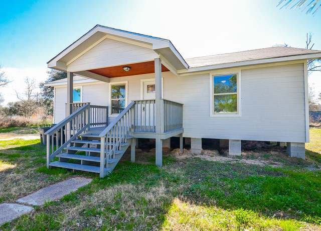 Property at 3123 3rd St, Brookshire, TX 77423, 3 beds, 3 baths