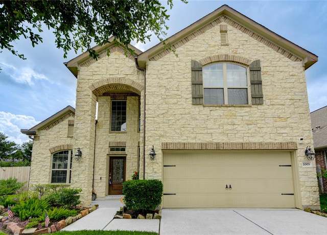 Property at 2003 Bluff Hollow Ln, Richmond, TX 77469, 4 beds, 2.5 baths