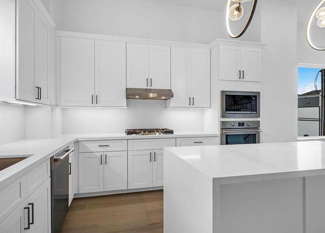 Property at 861 Fisher Unit F, Houston, TX 77018, 3 beds, 3.5 baths