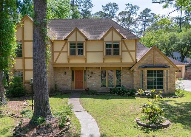 Property at 3310 Little Bear Dr, Houston, TX 77339, 4 beds, 2.5 baths
