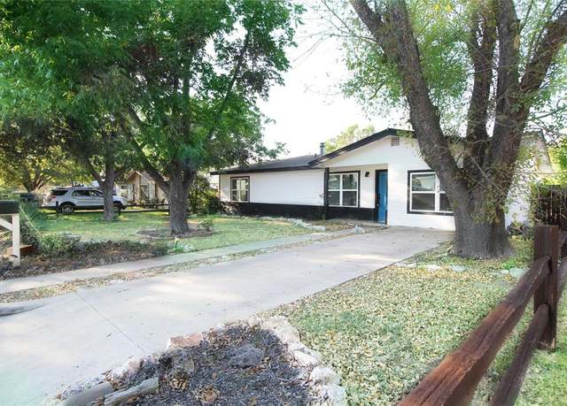 Property at 327 W Mulberry St, Fredericksburg, TX 78624, 3 beds, 2 baths