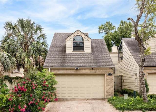 Property at 5107 Dickson St, Houston, TX 77007, 2 beds, 2.5 baths