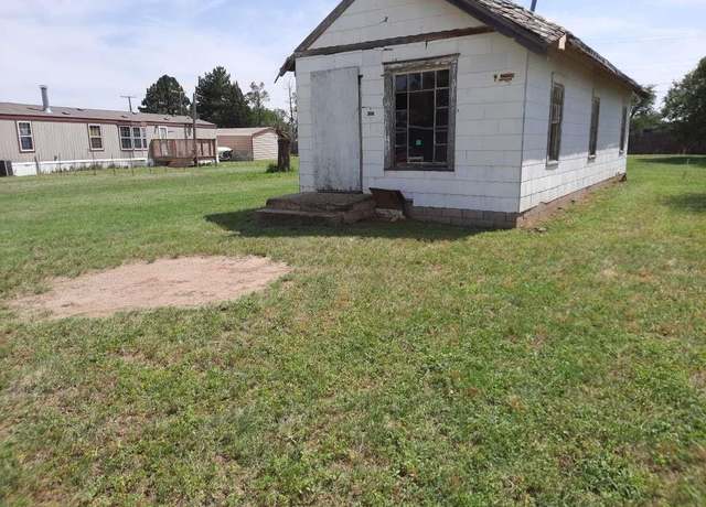 Property at 306 S Longwood Ave, Fritch, TX 79036, 1 bed, 1 bath