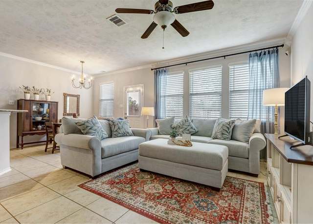 Property at 255 Bloomhill Pl, The Woodlands, TX 77354, 3 beds, 2.5 baths