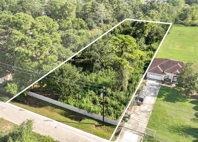 Property at 3211 De Soto St, Houston, TX 77091