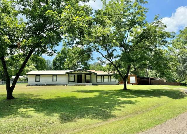 Property at 173 Rye St, Trinity, TX 75862, 3 beds, 2 baths
