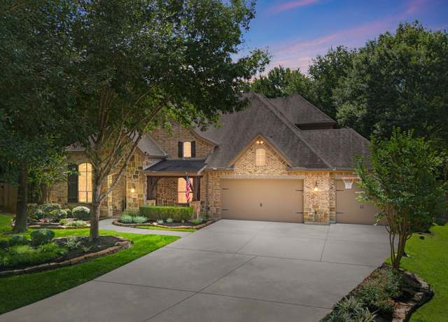 Property at 111 Quintana Ct, Montgomery, TX 77316, 4 beds, 4.5 baths