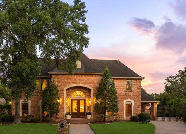 Property at 12135 Maple Rock Dr, Houston, TX 77077, 4 beds, 4 baths