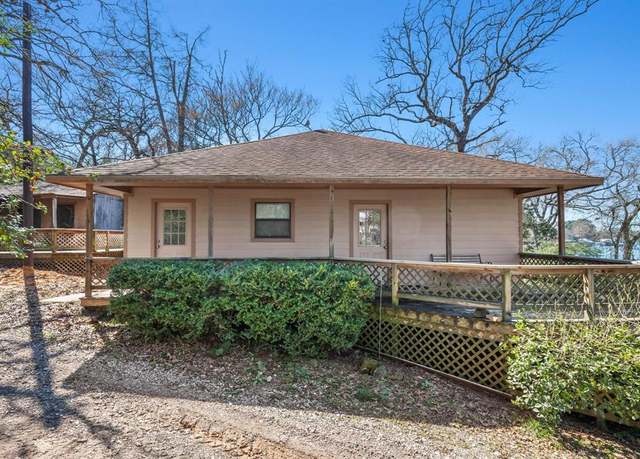 Property at 10075 Clyde Acord, Franklin, TX 77856, 2 beds, 1.5 baths