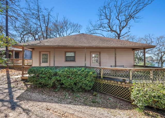 Property at 10075 Clyde Acord, Franklin, TX 77856, 2 beds, 1.5 baths
